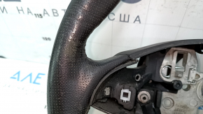 Руль голый Lincoln MKZ 13-20 кожа черный, с накладкой под дерево, потерт, вмятины, царапины