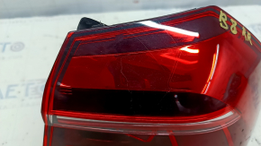 Фонарь внешний крыло правый VW Passat b8 16-19 USA галоген темный, царапины