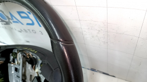Руль голый Chevrolet Volt 11-15 кожа черный, с графит накладкой, без кнопок, трещины на коже, царапины