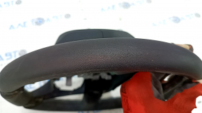 Руль голый Toyota Prius V 12-17 резина черный, потерт, под чистку