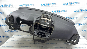 Торпедо передняя панель с AIRBAG Ford Escape MK3 17-19 рест, под большой монитор, черная