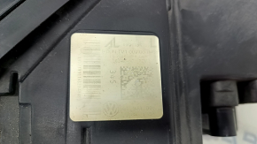 Фара передняя левая VW Passat b8 16-19 USA галоген, паутинка