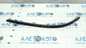Молдинг заднего бампера правый VW Passat b8 16-19 USA хром, покрашен, трещина