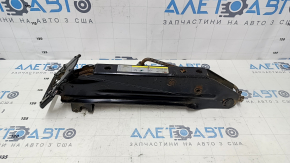Домкрат Audi Q5 8R 09-17 ржавый