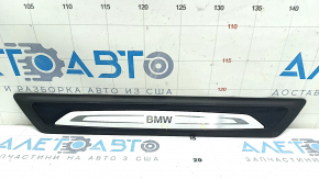 Накладка порога внешняя передняя левая BMW X1 F48 16-22 черная с хром молдингом X-line, Sport-line, тычки, царапина