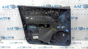 Обшивка двери карточка передняя правая Audi Q5 80A 18-20 кожа черная с алькантарой, с ручкой, подлокотник черная кожа с серой строчкой, Bang & Olufsen, царапина