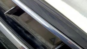 Решетка радиатора grill со значком VW Passat b8 16-19 USA R-Line, без уплотнителя, песок, оплавлена, полез хром