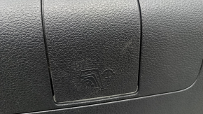 Полка задняя VW Passat b8 16-19 USA черная, царапины