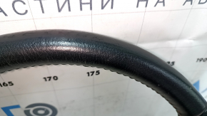 Руль голый Toyota Camry v55 15-17 usa черная кожа, красная строчка, без лепестков, тычки, царапины