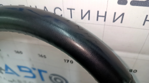 Руль голый Jeep Cherokee KL 14-20 кожа черная, без подогрева, с нижней накладкой, царапины, тычки