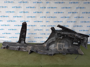 Четверть крыло задняя правая Ford Fusion mk5 13-20 черная, отпилена, с центральной стойокой, тычки, крашенная