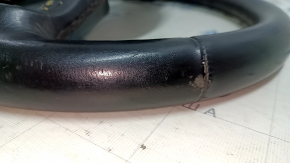 Volan dezgolit Jeep Cherokee KL 14-20 piele neagra, neincalzit, cu placa de jos, zgarieturi, zgarieturi, uzat