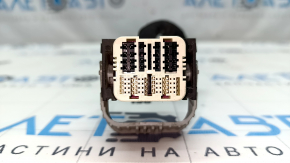 Фишка на блок ECU компьютер двигателя Audi Q5 80A 18 3.0T белая