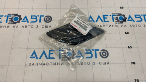 Заглушка буксировочного крюка переднего бампера левая Toyota Prius 50 Prime 17-22