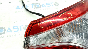 Фонарь внешний крыло правый Toyota Camry v70 18-20 галоген, светлый, царапины