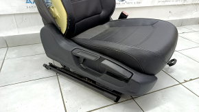 Пассажирское сидение VW Passat b8 16-19 USA без airbag, кожа черная, механическое, стрельнувшее