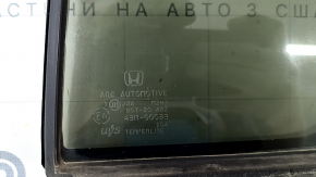 Стекло двери треугольник с уплотнителем заднее левое Honda Accord 17 hybrid, зеленый оттенок