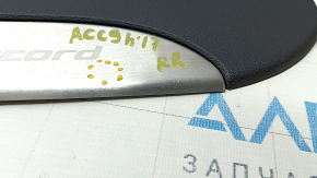 Placa prag spate dreapta exterioara Honda Accord 13-17 neagra cu crom, zgarieturi, denivelare