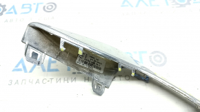 Молдинг переднего бампера правый Ford Fusion mk5 19-20 хром, песок, сломаны крепления