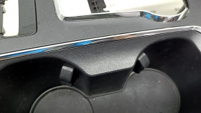 Накладка центральной консоли с подстаканниками Ford Fusion mk5 17-20 царапины