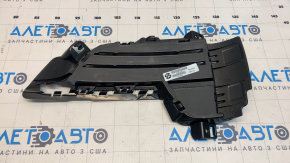 Решетка переднего бампера левая BMW X5 F15 14-18 закрытая с серой накладкой
