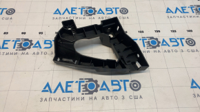 Крепление переднего бампера под фарой левое Honda HR-V 16-18