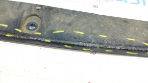 Губа заднего бампера центральная Toyota Prius 30 10-15 потерта