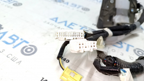 Проводка двери передней правой Toyota Prius V 12-17