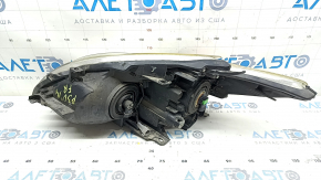 Фара передняя правая Toyota Prius 30 13-15 рест, галоген, разбито стекло