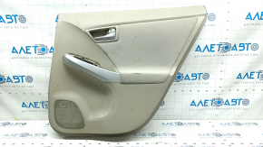 Обшивка двери карточка задняя правая Toyota Prius 30 10-15 бежевая, с бежевой вставкой ткань, с ручкой, уплотнителем и серой накладкой, царапины, под химчистку