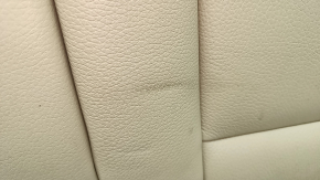 Spătarul rândului din spate al scaunului din stânga BMW 5 F10 14-16 piele Dakota bej, cotieră uzată, lovituri pe piele, curățare chimică