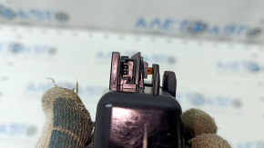 Кнопка открытия багажника BMW 5 F10 11-16 под камеру, тип 1