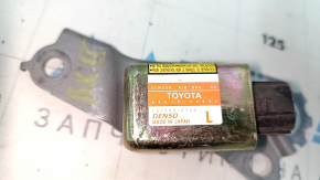Датчик подушки безопасности задний левый Lexus RX300 RX330 RX350 RX400h 04-09