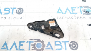 Датчик подушки безопасности передний левый Toyota Prius 20 04-09