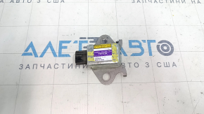 Датчик подушки безопасности задний правый Toyota Sienna 04-10