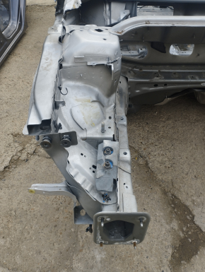 Четверть передняя правая Ford Fusion mk5 13-20 plug-in с кронштейном, на кузове, серебро