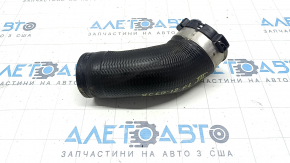 Патрубок интеркулера левый третий Volvo XC60 18-22 T5, T6, T8