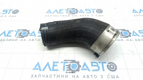 Патрубок интеркулера левый третий Volvo XC60 18-22 T5, T6, T8