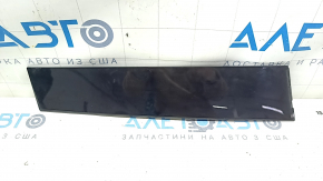 Накладка двери боковая передняя левая Toyota Venza 21-24 царапины, сломано крепление