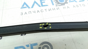Уплотнитель капота Mitsubishi Outlander 14-22 передний, большой, надрыв