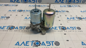 Тормозной усилитель brake booster Toyota Prius V 12-17