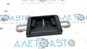 Крюк замка двери багажника Volvo XC60 18-26 черная накладка