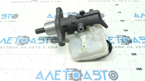 Главный тормозной цилиндр с бачком Volvo XC60 18-21 T5, T6 с крышкой