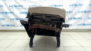 Пассажирское сидение Mitsubishi Outlander 16-18 рест, с airbag, механическое, кожа бежевая, трещины на коже, под чистку