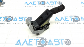 Фишка на блок ECU компьютер двигателя Ford Explorer 20-24 3.0T центральная