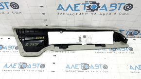 Боковушка 2-го ряда сидений левая Volvo XC60 18-22 кожа серая, надорвана, потрескана