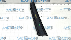 Накладка двери боковая задняя левая Volvo XC60 18-26 передняя, черный глянец, царапины