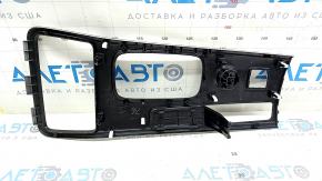 Накладка центральной консоли Mitsubishi Outlander 17-18 черный глянец, царапины