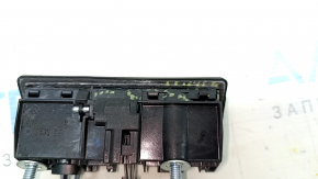 Кнопка открывания двери багажника Audi Q7 16-19 с камерой, сломан корпус