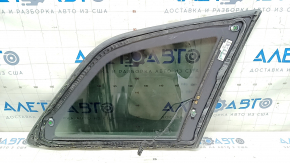 Форточка глухое стекло задняя левая Audi Q7 16-26 тонировка, с молдингом хром, надорван уплотнитель